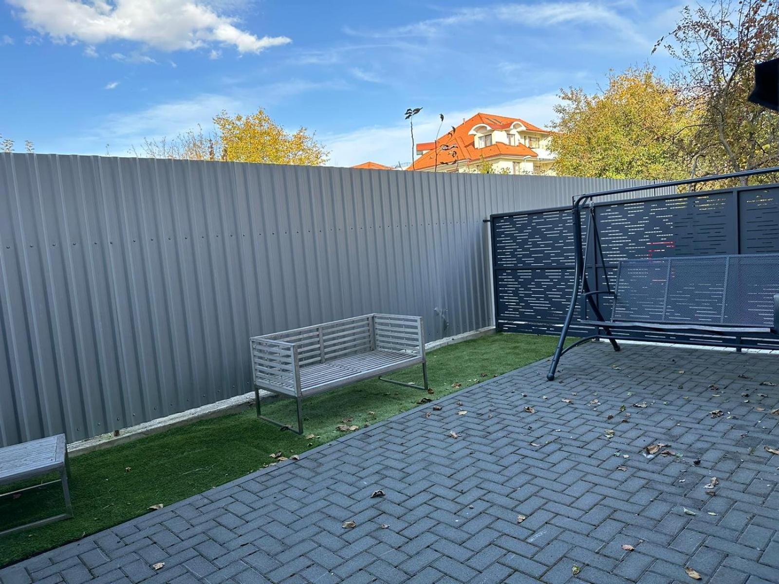 Luxury Glam Apartments & Studios Near Coresi Mall Brasov Exterior photo